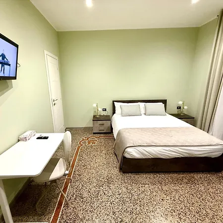 Casa Paganini -book The Entire House With 2 Bedrooms לינה וארוחת בוקר